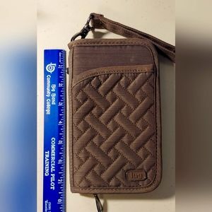 lug wallet/wristlet
